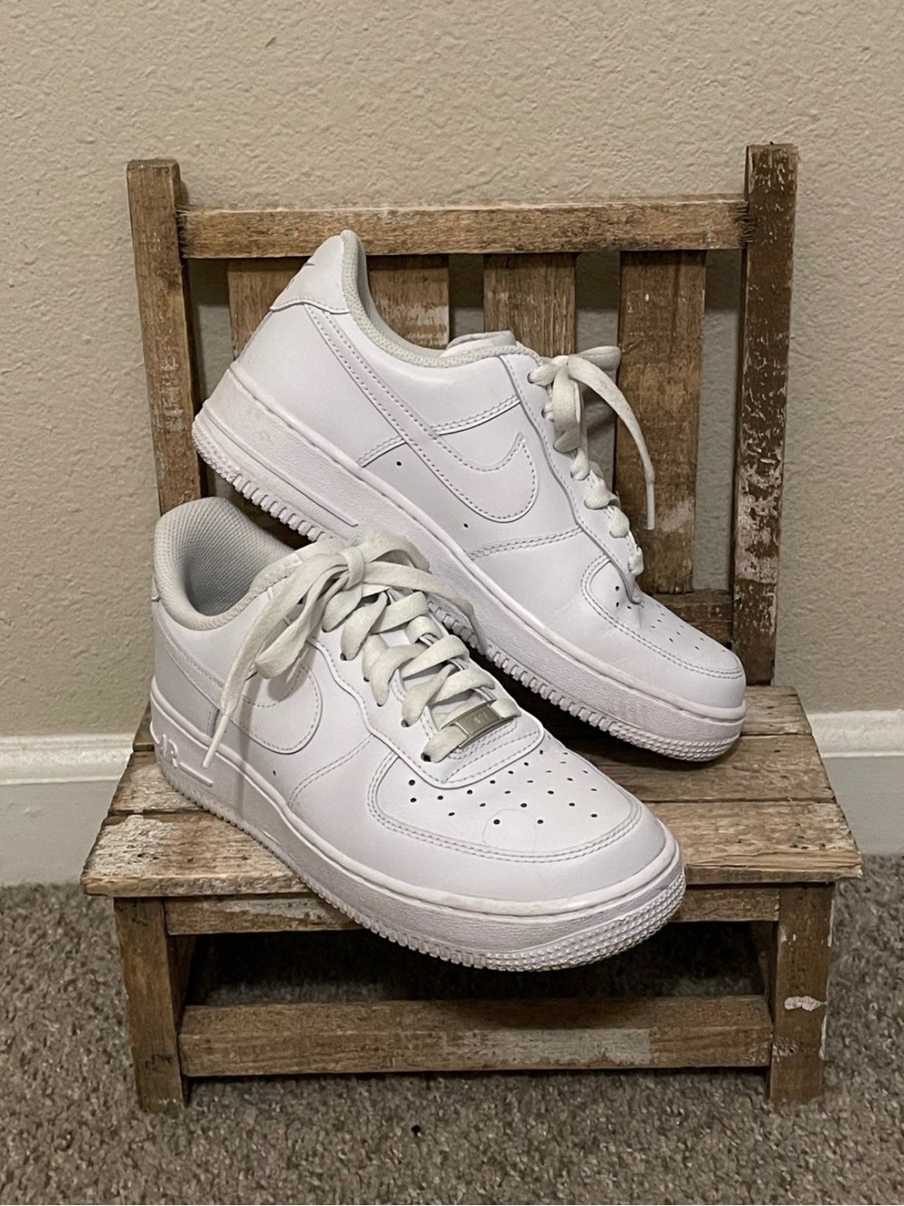 Nike Air Force 1 Sneakers Women’s Size 7.5